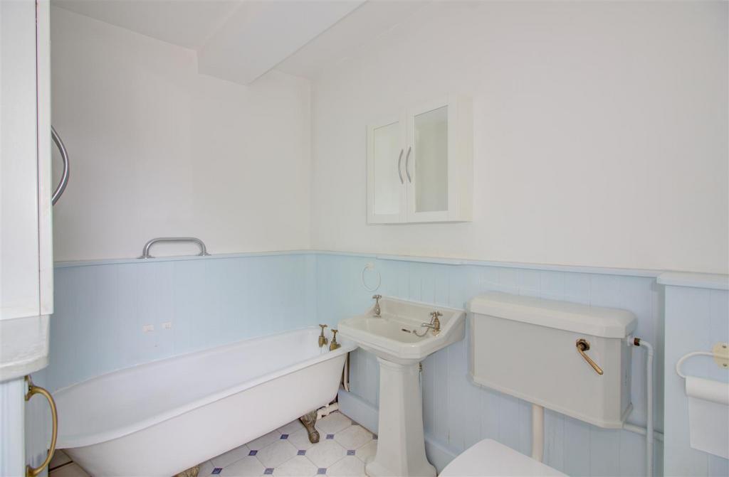 Family bathroom