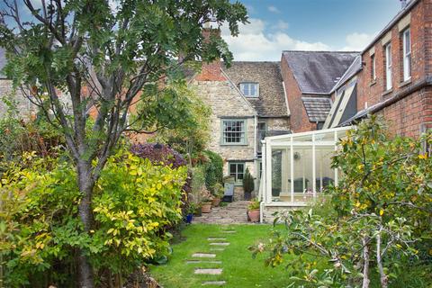 4 bedroom cottage for sale, Silver Street, Malmesbury
