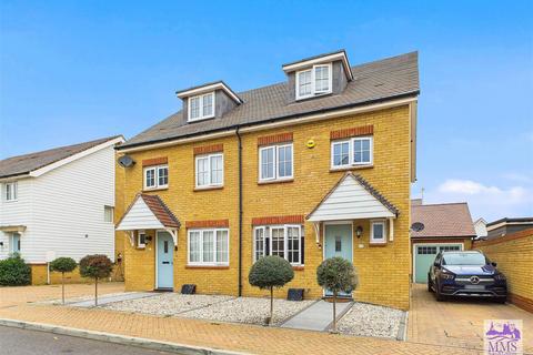 undefined, Chinon Grove, Strood