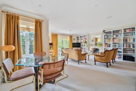 undefined, Old Avenue, Weybridge, KT13