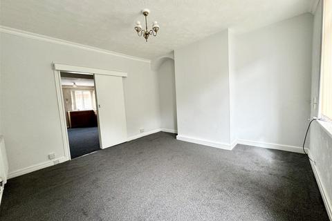 2 bedroom terraced house to rent, Gordon Street, Barnsley, S70 3PX