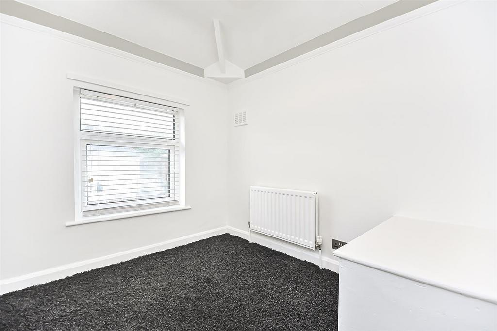 17 Unsworth Road Bedroom 3 (2).jpg