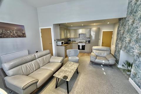 2 bedroom property to rent, Prince Of Wales Terrace, Scarborough, YO11