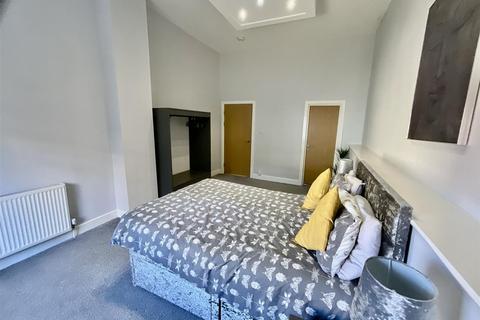 2 bedroom property to rent, Prince Of Wales Terrace, Scarborough, YO11