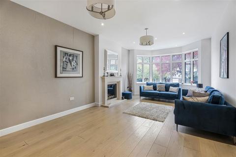 undefined, Wickliffe Avenue, London N3