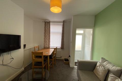 3 bedroom private hall to rent, Melbourne Road, Lancaster LA1