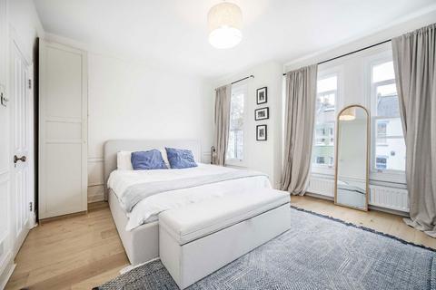 3 bedroom flat to rent, Stephendale Road, London SW6