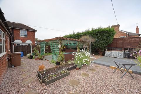 2 bedroom detached house for sale, The Avenue, Hartshill, ST4