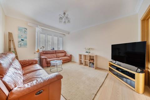 undefined, Hillcroft Avenue, Pinner, HA5