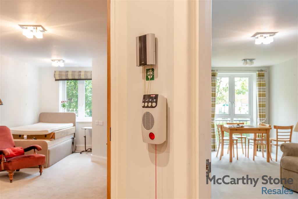 8667108-interior13.jpg