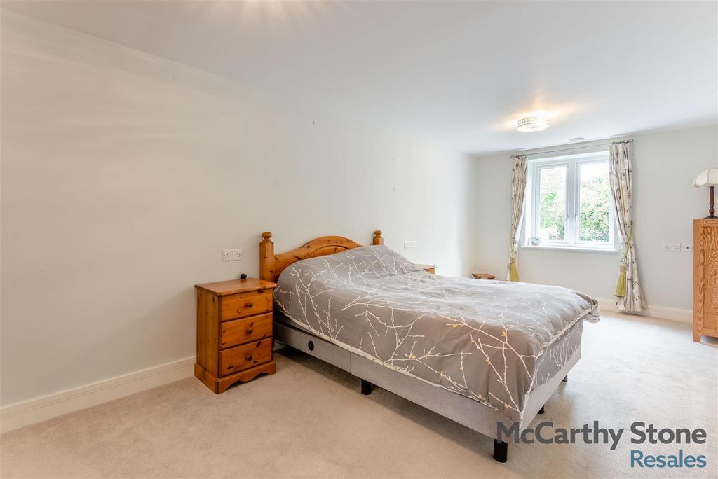 8667108-interior08.jpg