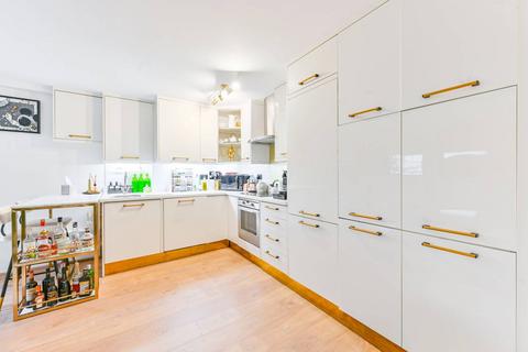 3 bedroom flat for sale, Rampayne Street, Pimlico, London, SW1V