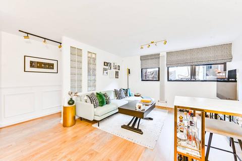 3 bedroom flat for sale, Rampayne Street, Pimlico, London, SW1V