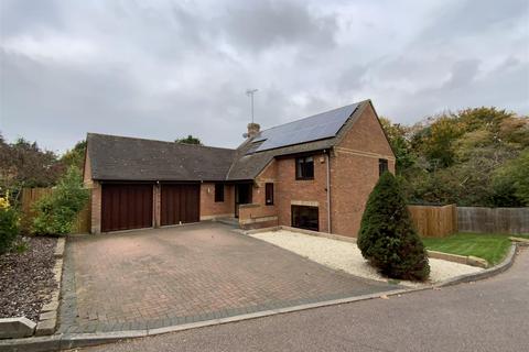 Guest Gardens, New Bradwell