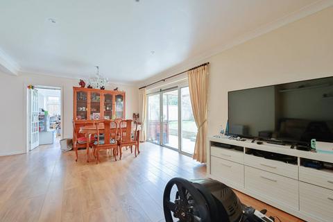 5 bedroom detached house for sale, Mount Close, Hemel Hempstead, HP1