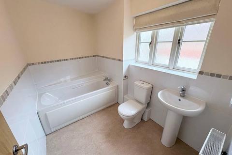 3 bedroom semi-detached house to rent, Wagstaff Way, Olney