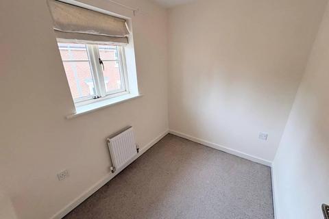 3 bedroom semi-detached house to rent, Wagstaff Way, Olney