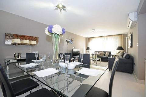 3 bedroom apartment to rent, Boydell Court, St John's Wood Park NW8