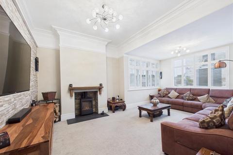 5 bedroom detached house for sale, Great Gutter Lane West, Willerby