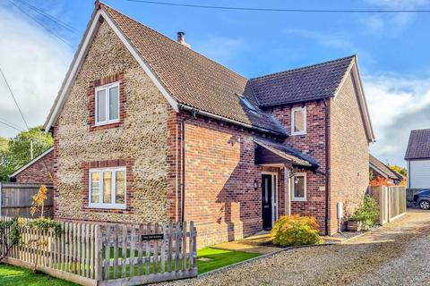 3 bedroom detached house for sale, Castle Acre Road, Great Dunham