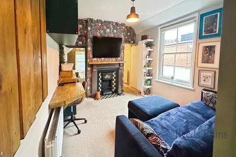 10b The Crescent, Selby, YO8 4PD