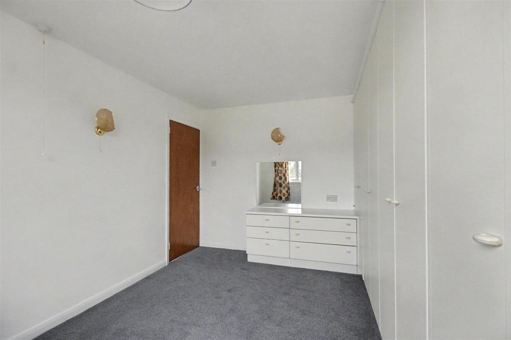Bedroom 1 2.jpeg
