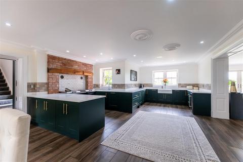 undefined, An outstanding and extended Georgian-style detached family residence in Cotebrook