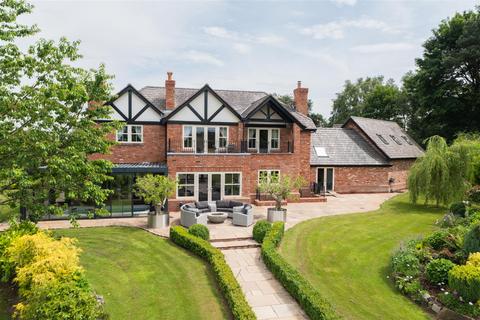 undefined, An outstanding and extended Georgian-style detached family residence in Cotebrook