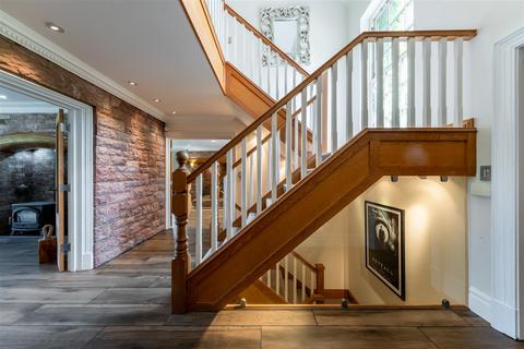 undefined, An outstanding and extended Georgian-style detached family residence in Cotebrook