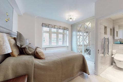 3 bedroom flat to rent, Hall Road, St John's Wood, London, NW8