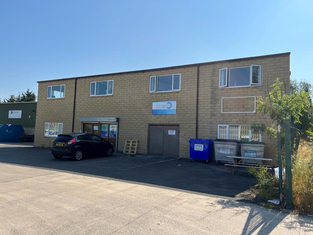 Ground Floor Commercial Office Space – 88 sqm (