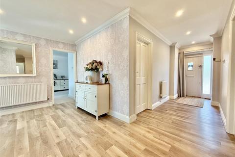 4 bedroom detached house for sale, Wood Street, Chelmsford