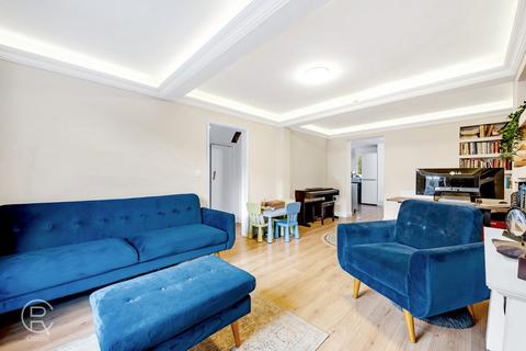 3 bedroom end of terrace house for sale, Westcott Crescent, London, W7