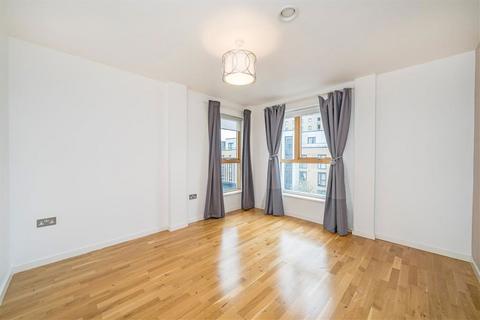 3 bedroom flat for sale, Blackheath Hill, London SE10
