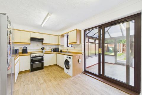 3 bedroom end of terrace house for sale, Primrose Close, Thetford, IP24