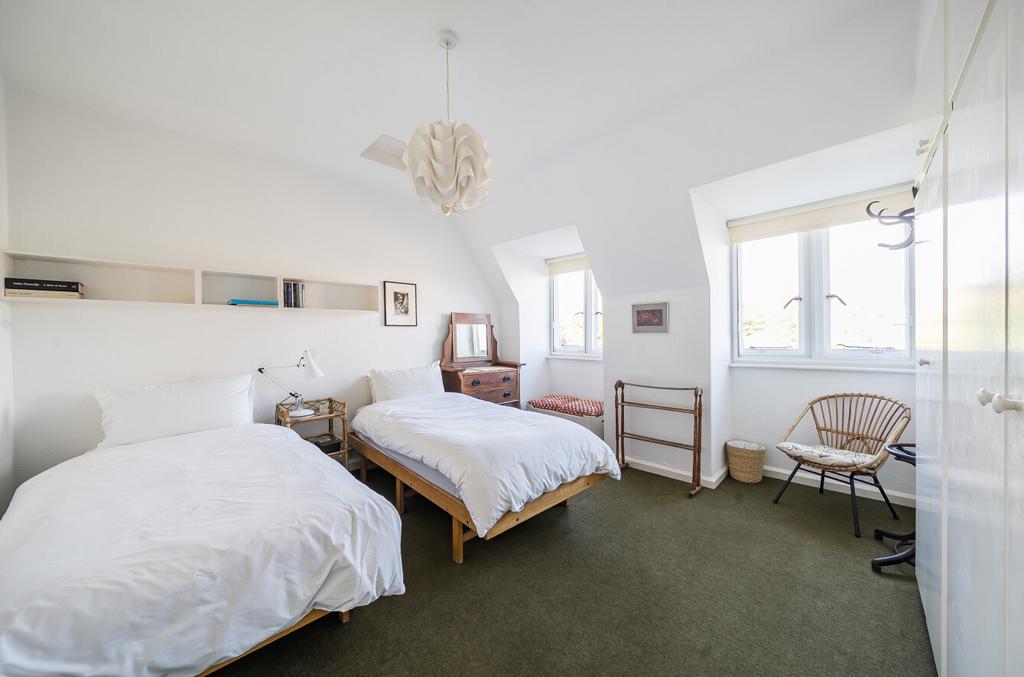 1365078-8-68e77e9...