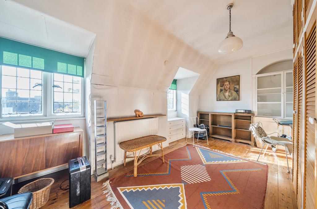 1365078-9-68e77e9...