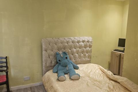 undefined, Charlton Street, Grays RM20
