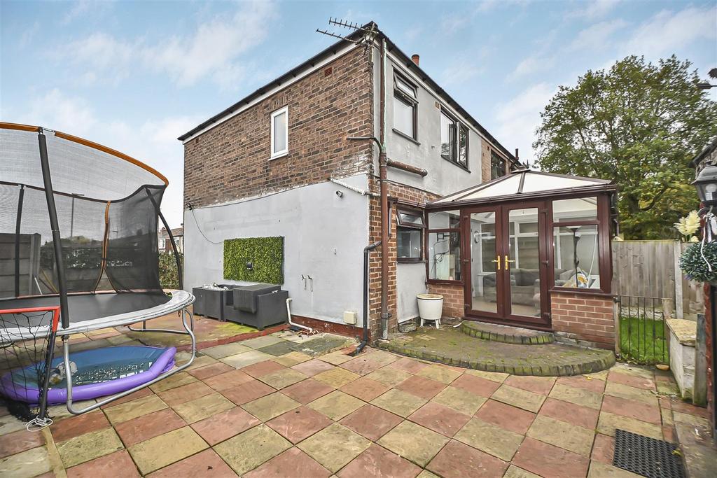 34 Hilda Street Rear of Property.jpg