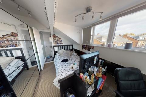 2 bedroom house to rent, Thornville Street, Leeds LS6