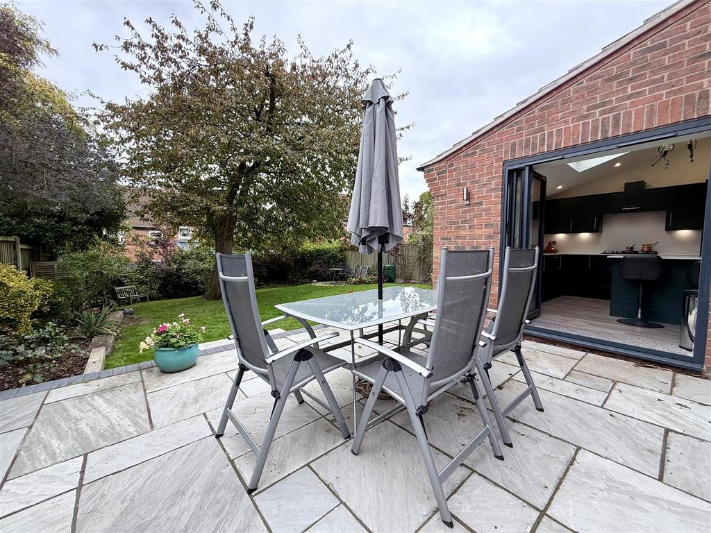 Mature Rear Garden