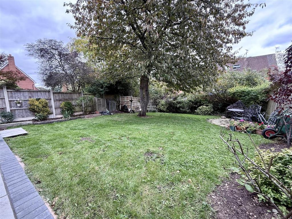 Mature Rear Garden