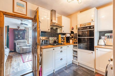 4 bedroom end of terrace house for sale, Watton