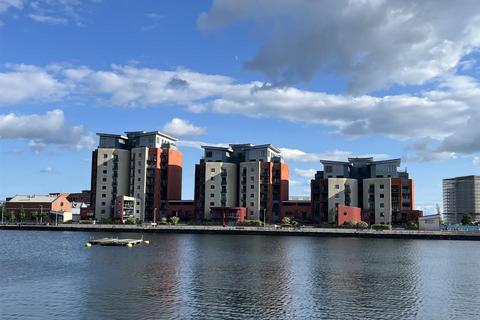 undefined, South quay, Kings Road, Marina, Swansea
