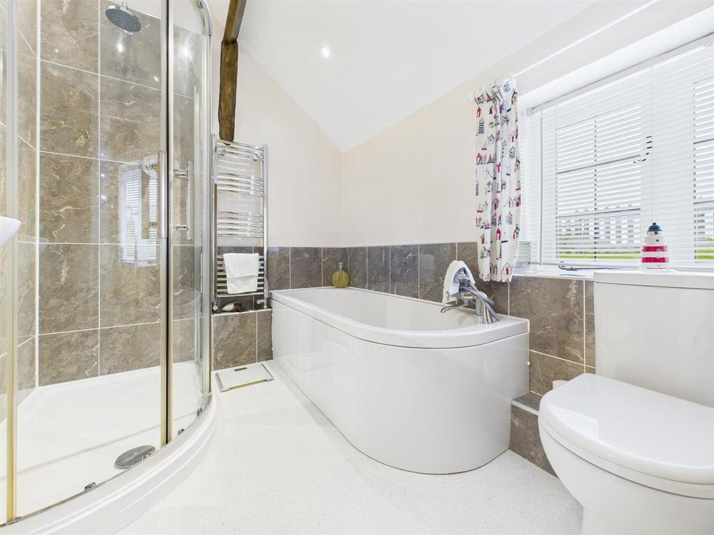 CAM04116 G0-PR0267-STILL014.jpg