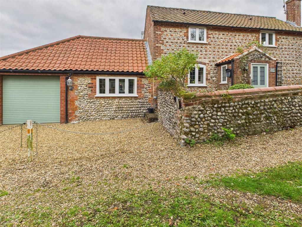 CAM04116 G0-PR0267-STILL009.jpg