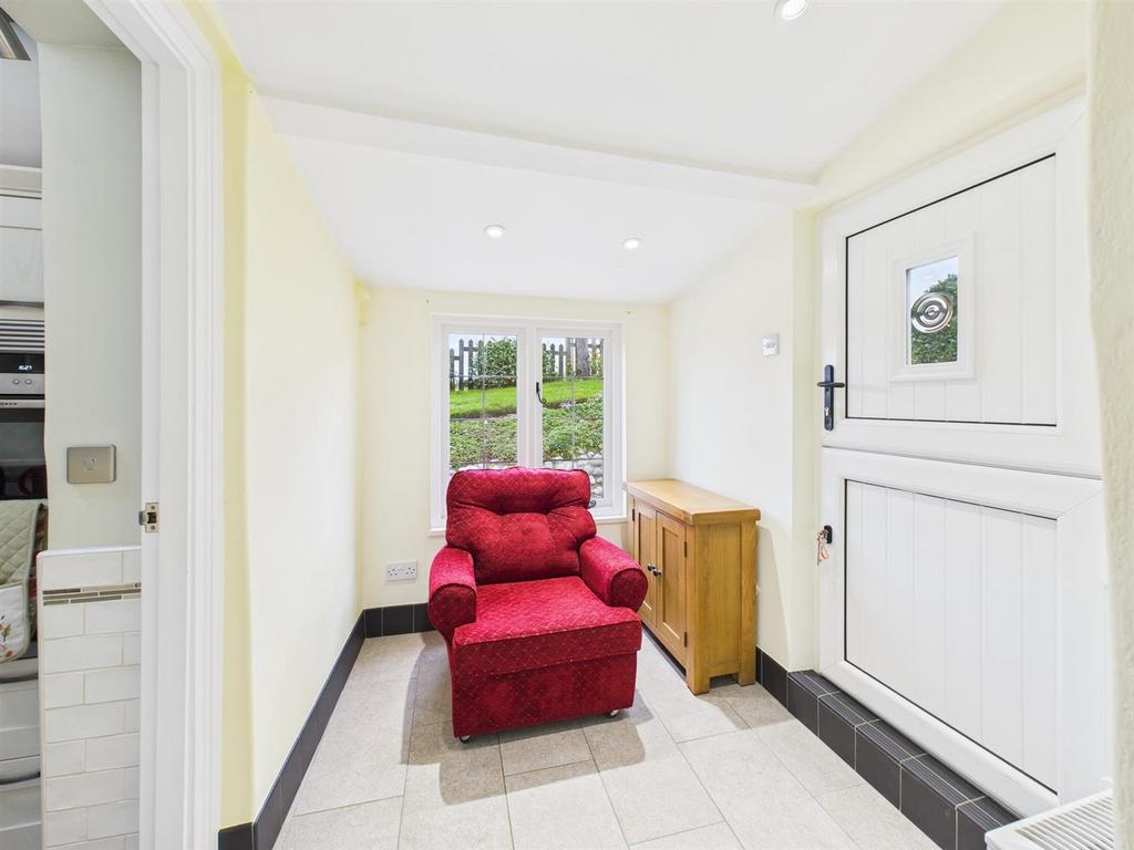 CAM04116 G0-PR0267-STILL011.jpg