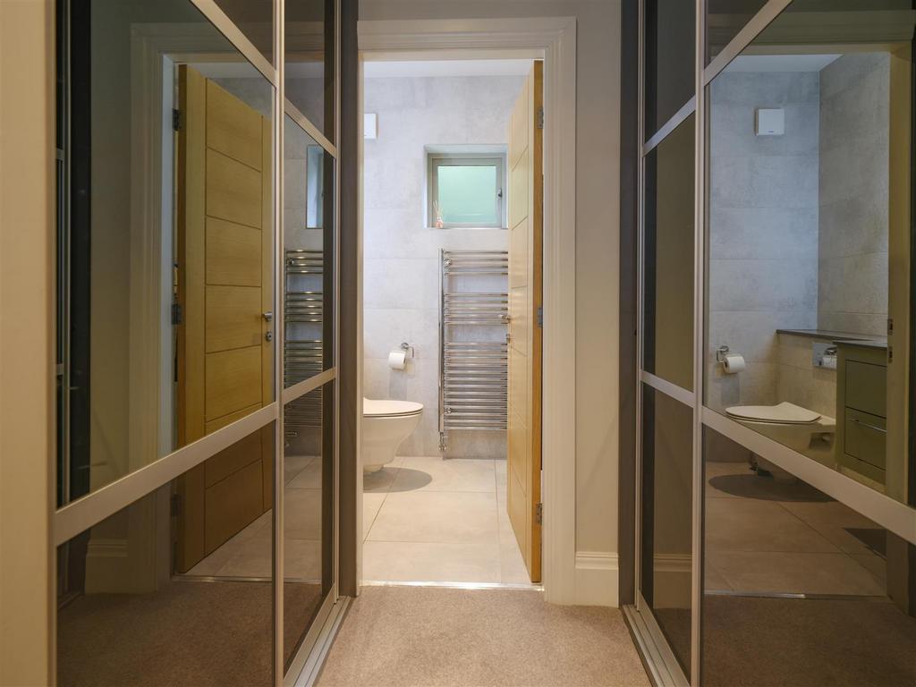 Master dressing room