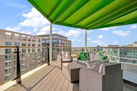 2 bedroom apartment to rent, Riverlight Quay, London SW11