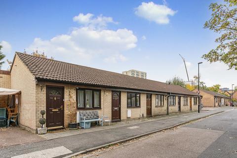 undefined, Camille Close, London, SE25